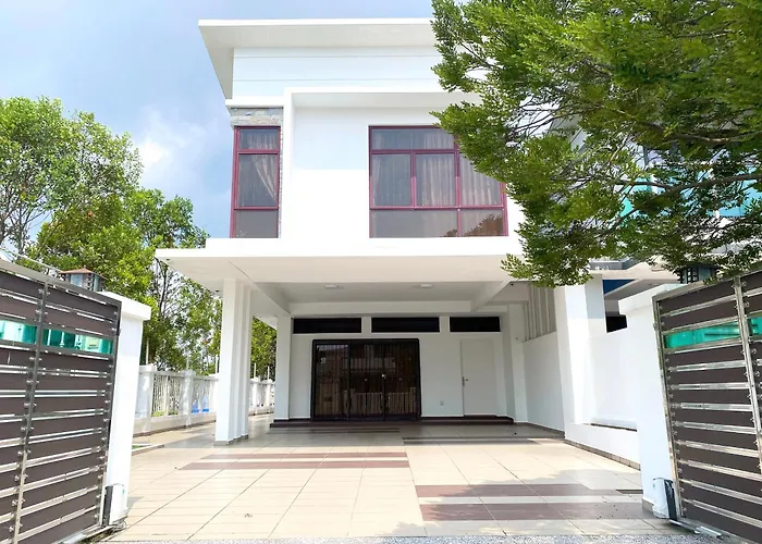 5Br5B In Skudai, 15Mins To Utm&Sutera, 7-16Pax, Wifi