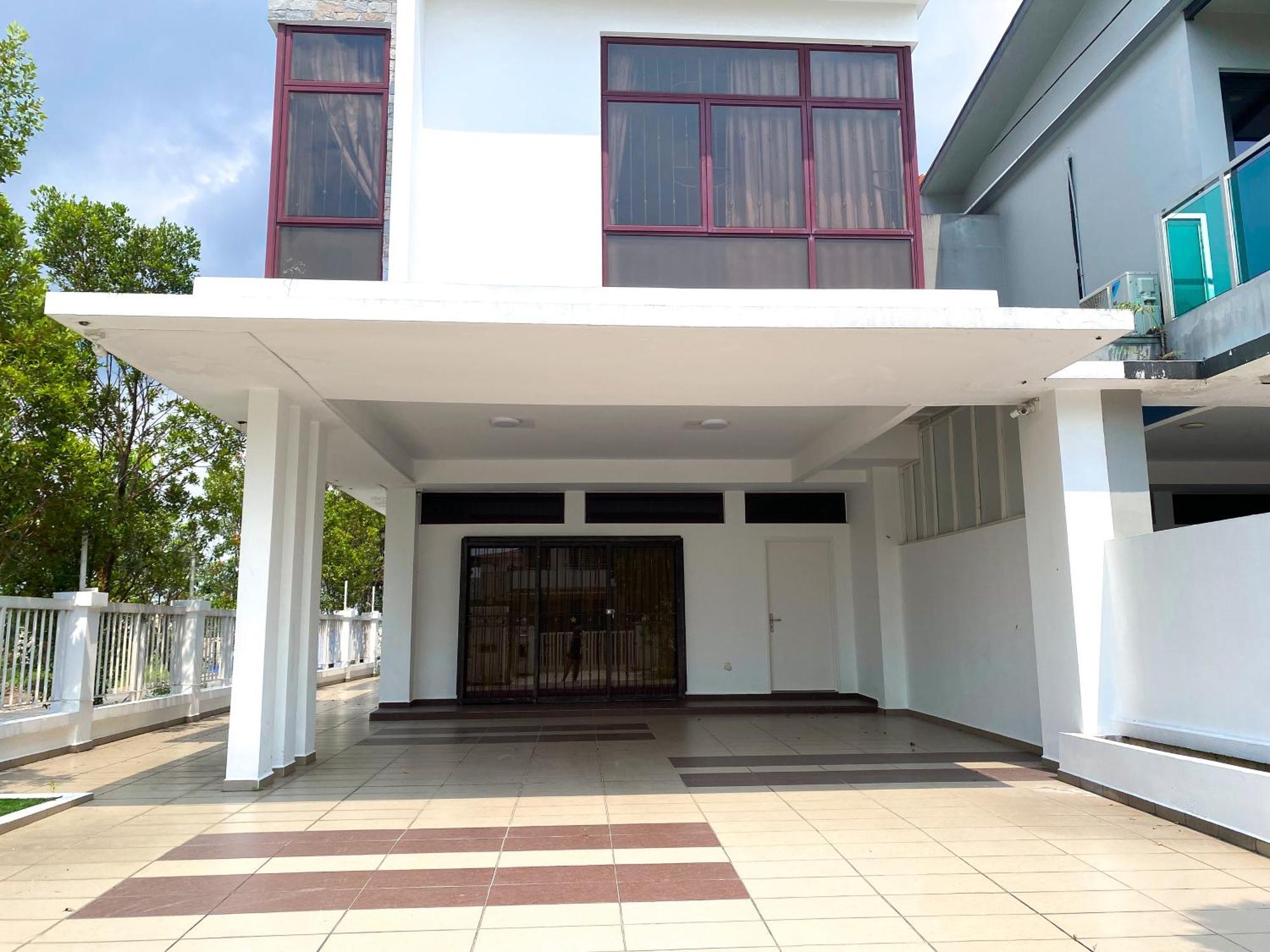 5br5b In Skudai, 15mins To Utm&sutera, 7-16pax, Wifi