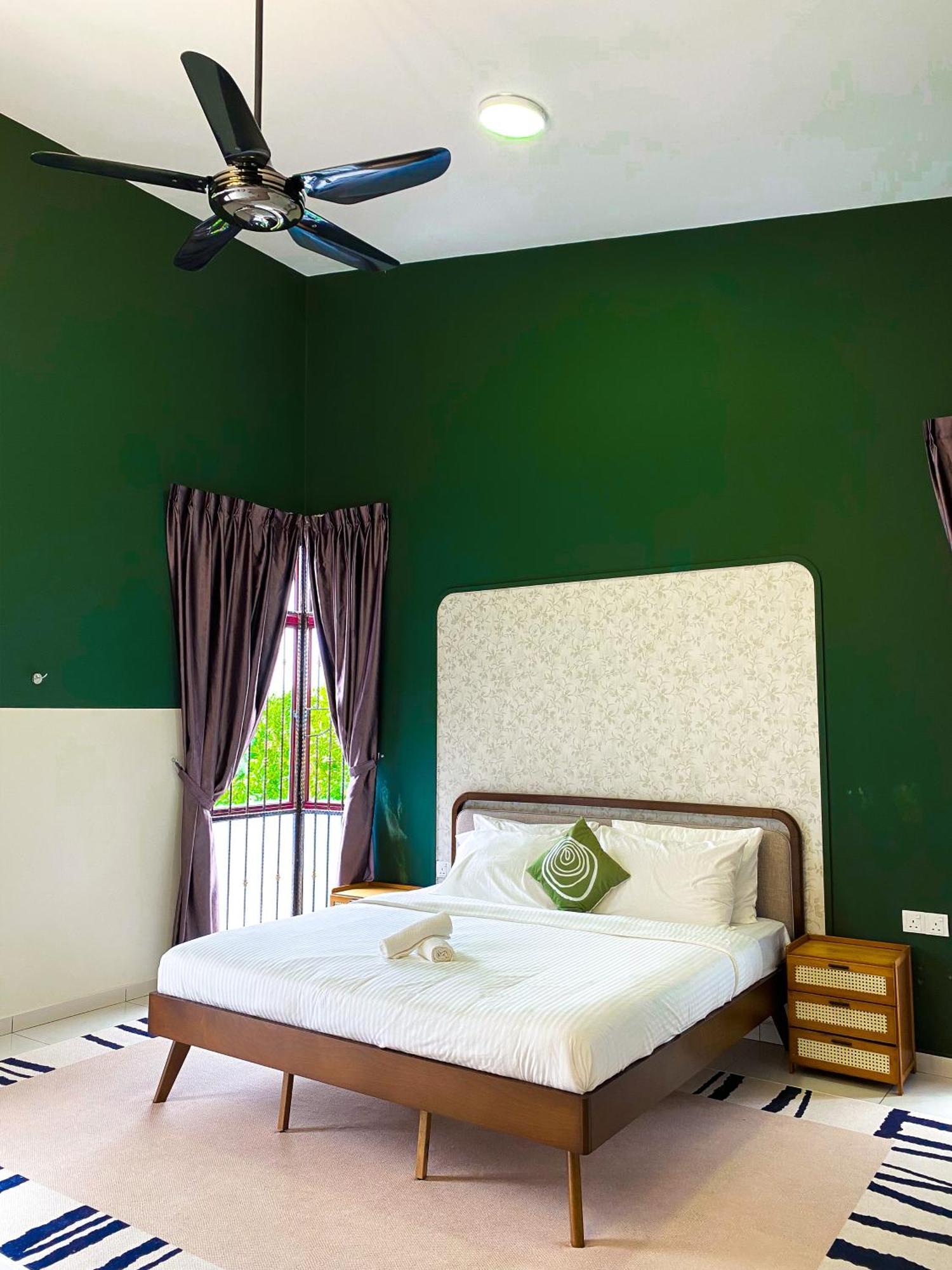 Holiday home 5br5b In Skudai, 15mins To Utm&sutera, 7-16pax, Wifi Skudai
