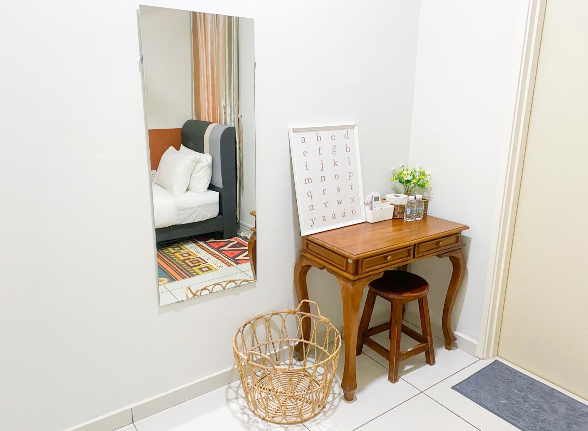 5br5b In Skudai, 15mins To Utm&sutera, 7-16pax, Wifi Skudai