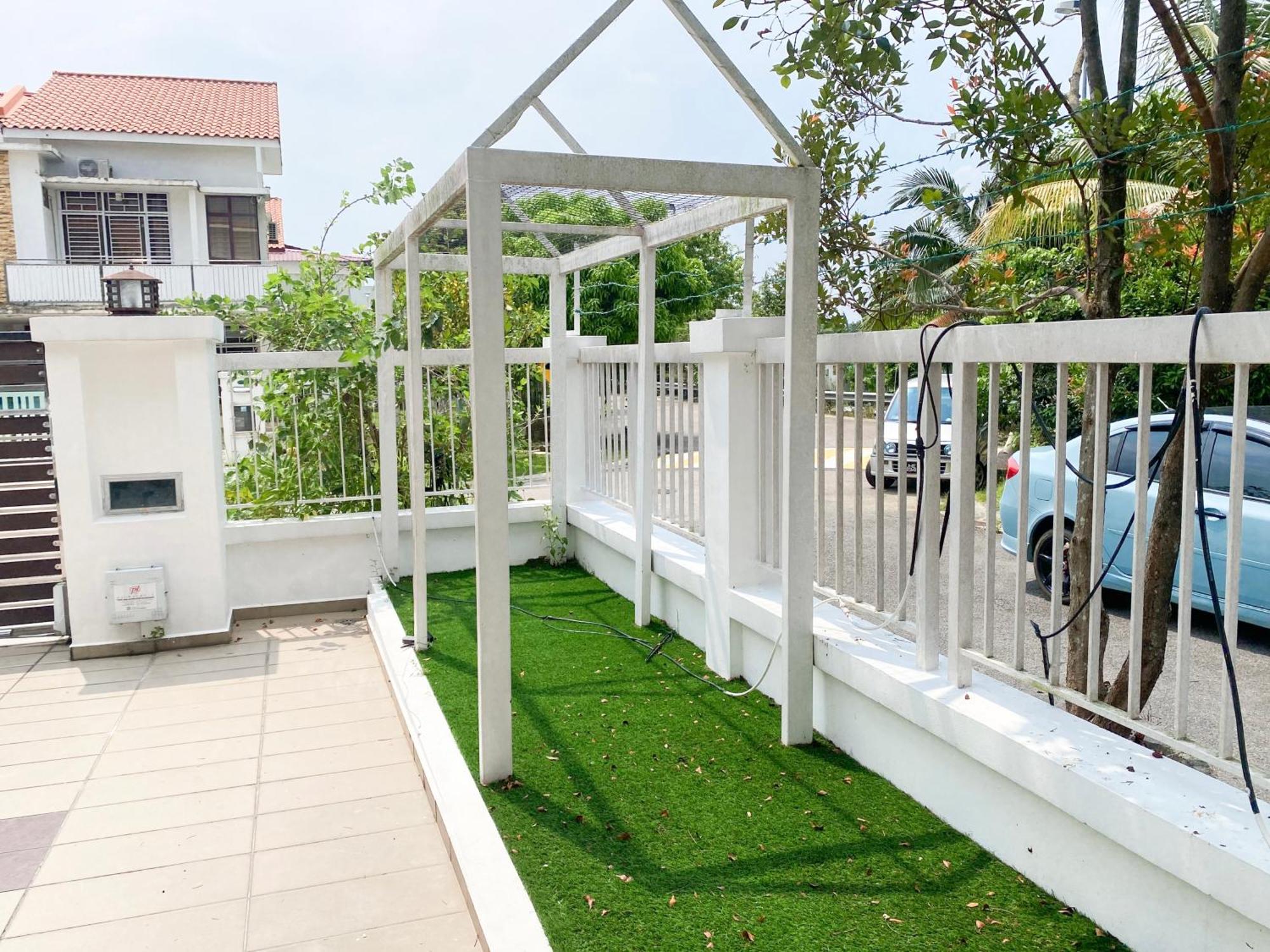 5br5b In Skudai, 15mins To Utm&sutera, 7-16pax, Wifi Skudai